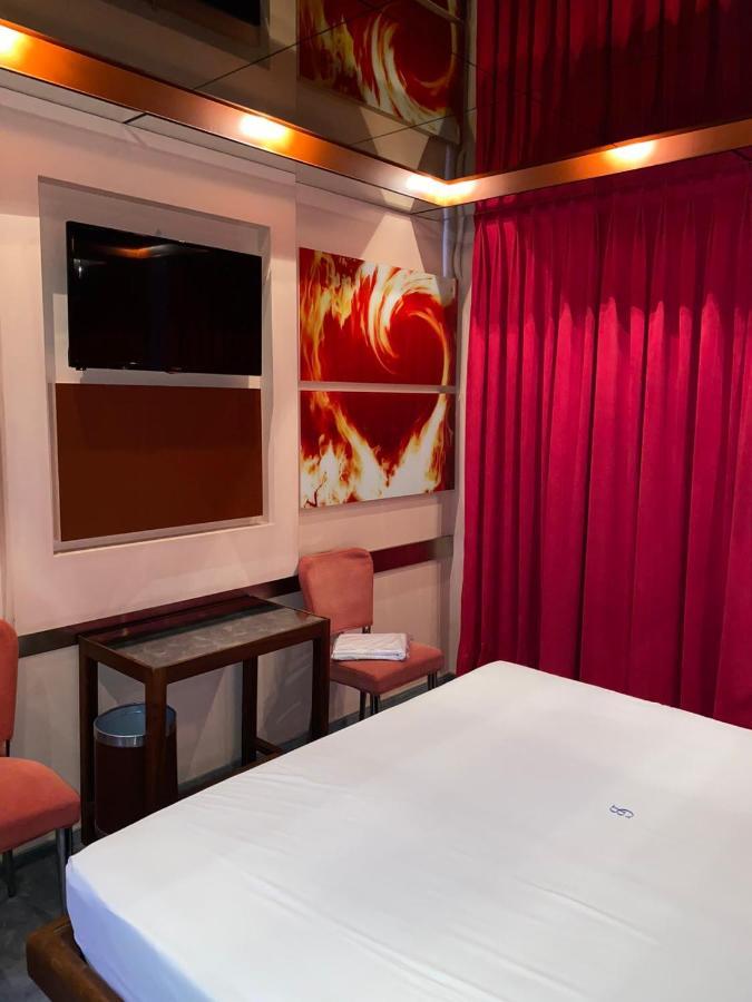 The Crystal Blue Xaidari Hotel Skaramangás المظهر الخارجي الصورة